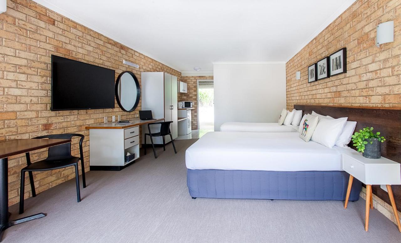 Sunshine Coast Motor Lodge Woombye Ngoại thất bức ảnh