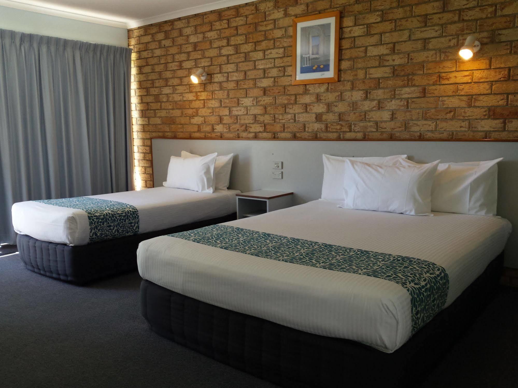 Sunshine Coast Motor Lodge Woombye Ngoại thất bức ảnh